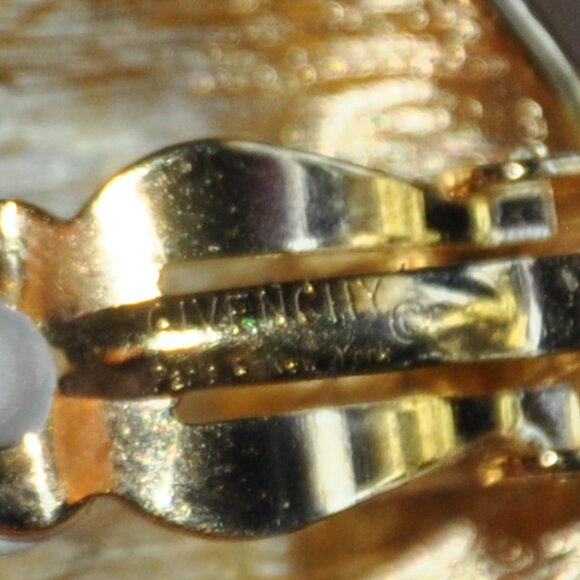 NEW Vintage 80s Givenchy Logo Gold Tone Clip On Earrings Statement Chunky Round - Picture 6 of 7